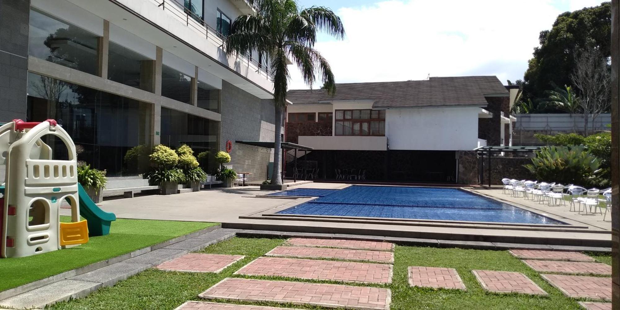 Novena Hotel Bandung Lembang Ngoại thất bức ảnh
